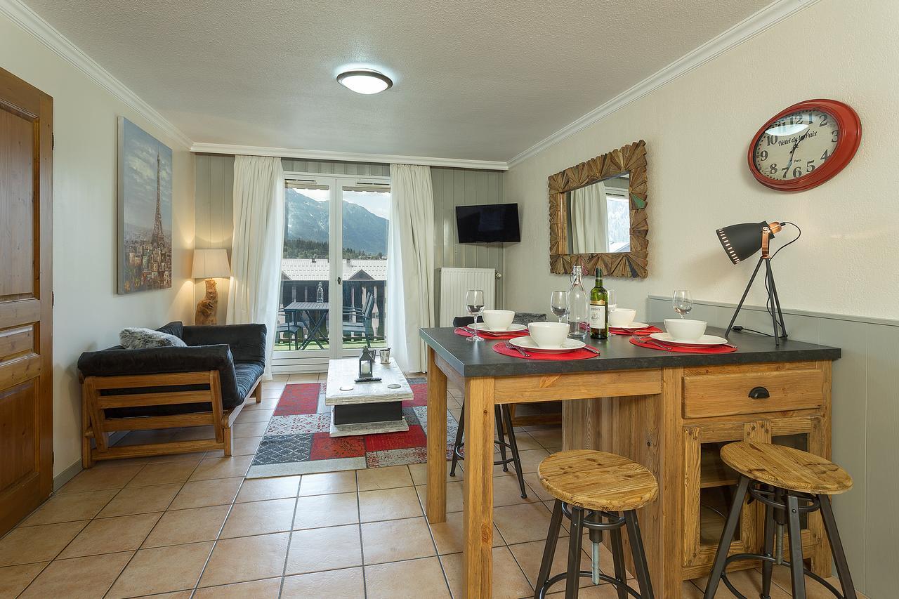 Apartment Aiglons - Central Chamonix Mountain Haven Exterior photo